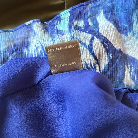 Patterned sleeveless silk dress - Picture 7 of 7